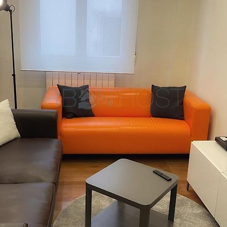 Vivienda Turistica Urbana En Santuchu, Comoda, Funcional Y Con Parking Більбао Екстер'єр фото
